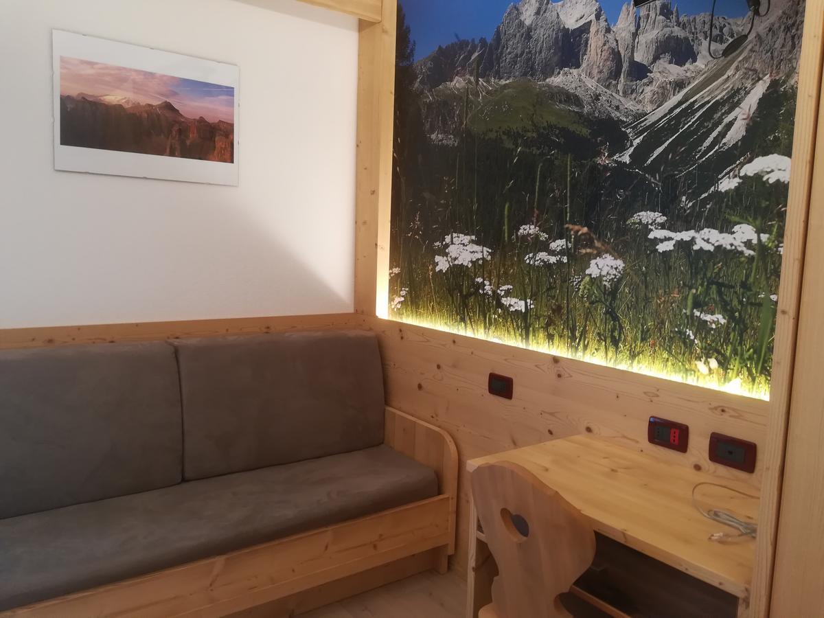 Hotel L'Ideale Моена Екстериор снимка